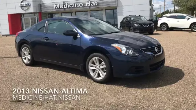 Сколько датчиков положения распределительного вала установлено на Nissan Altima 2003 года выпуска?