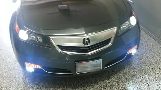 Bagaimana Anda mematikan lampu depan pada Acura MDX?