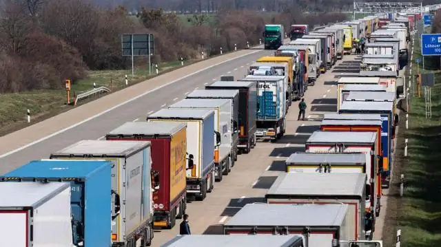 Você pode alugar um carro e cruzar a fronteira?