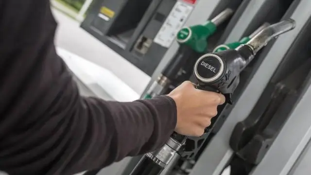 Estalvieu diners en omplir el dipòsit de gasolina?