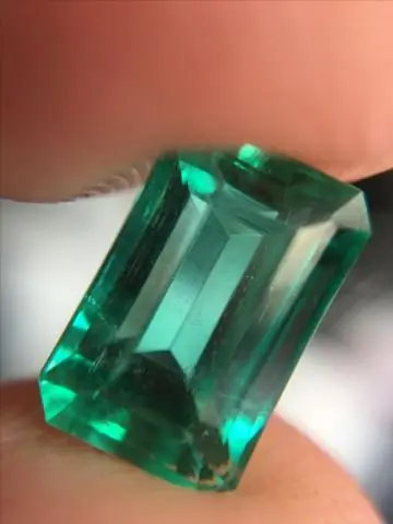 Câu lạc bộ Emerald hoạt động như thế nào?