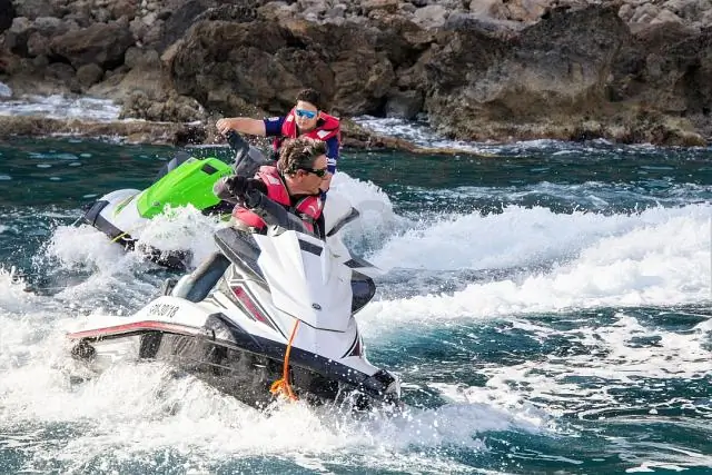 Skal du have en sejladslicens for at køre jetski i North Carolina?